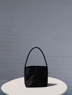 Korean Niche Mucu and Ebony Fashion Commuter Tote Handbag Nylon Underarm Bag for Women