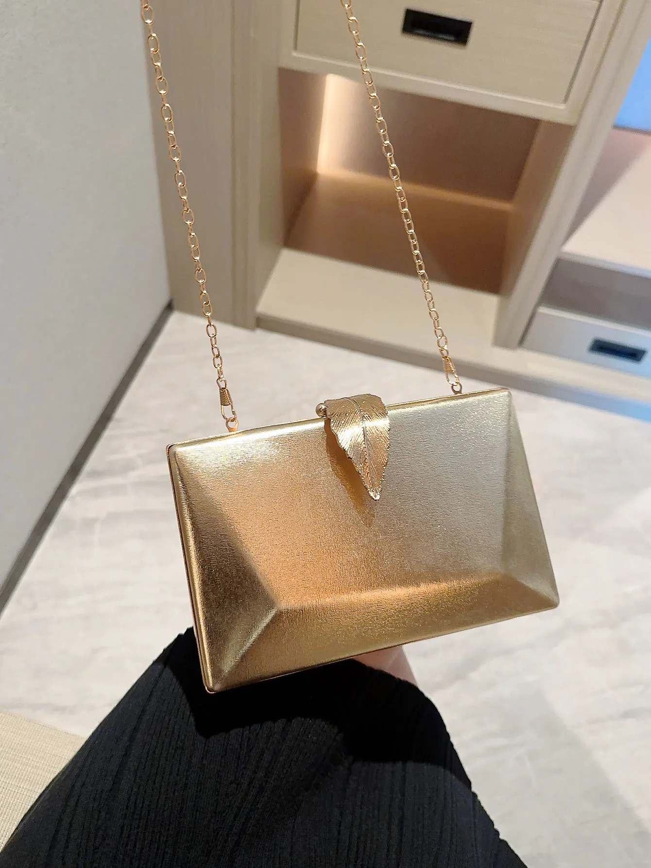 European and American fashionable dinner bag metal leaf buckle clutch bag square box bag crossbody chain bag evening bag dress bag 250606