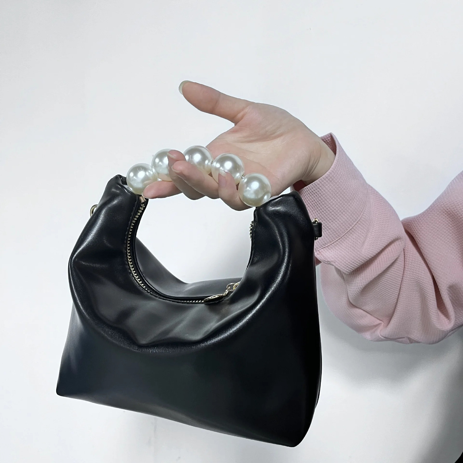 Pearl Handle Women Small Clutch Handbags Fashion Chain Female Shoulder Messenger Bag Solid Color Ladies Hobos Tote Purse Bag 250606