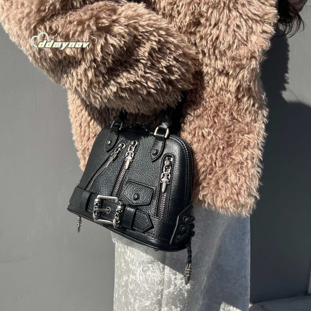 2025 New Motorcycle Shell Large Sword Dark Style Small Trendy Cool Girl Bag First Layer Cowhide Handbag ddmynov