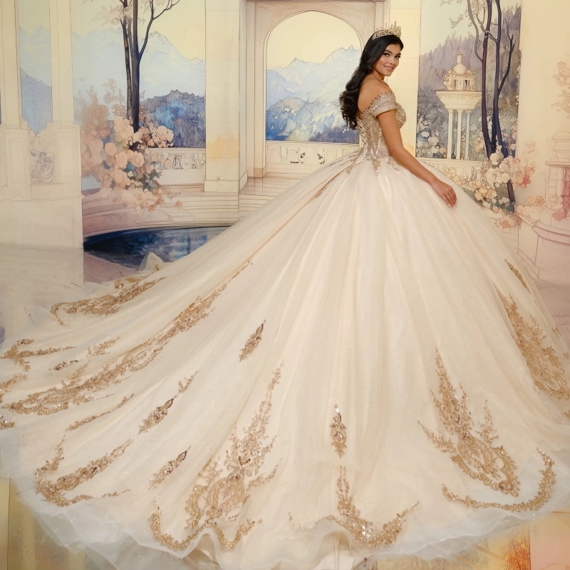 Champagne Shiny Off The Shoulder Ball Gown Quinceanera Dresses Appliques Lace Beading Crystal Tull Sweet 16 Dress vestidos 15 Anos