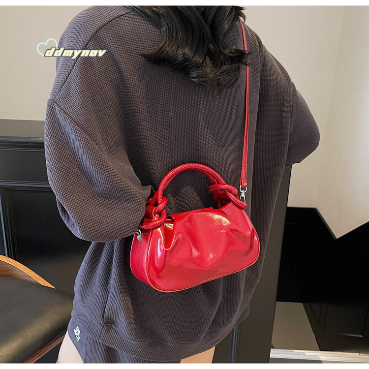 Minimalist Casual Fresh Bags Trendy Versatile Niche Design Lightweight Single Shoulder Crossbody Handheld Cloud Bag ddmynov