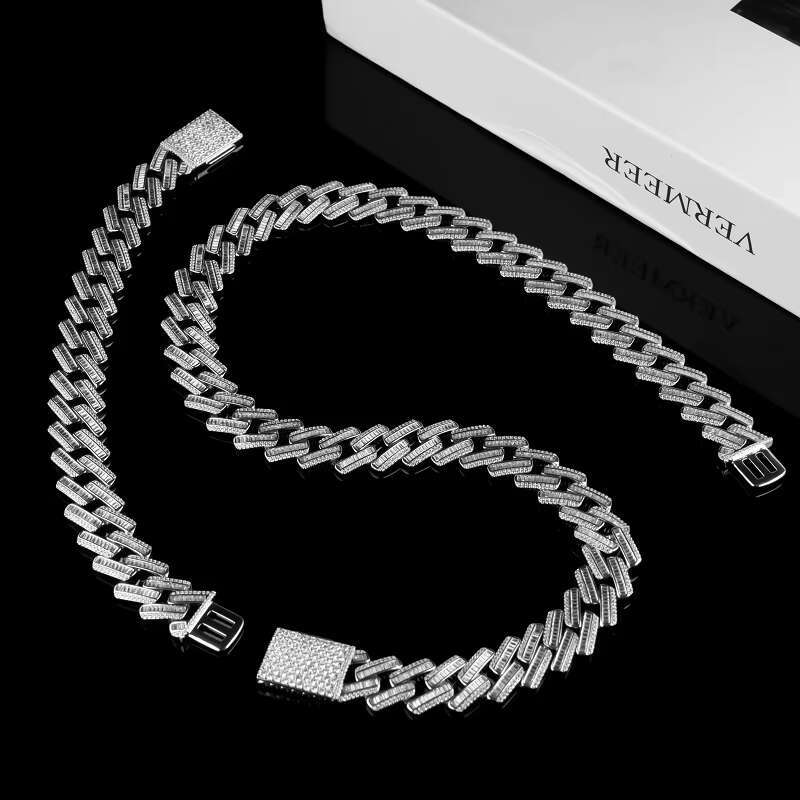OACOCA Customizable Cuban Link Hip Hop Necklace for Men 14k/18k Gold Plated Moissanite Diamond on Figaro Style Brass Chains Gift