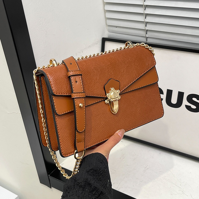 Free Shipping 2025 Designer Women's Luxury New Korean Fashion Chain Bag Retro Style Single Shoulder Crossbody Bag