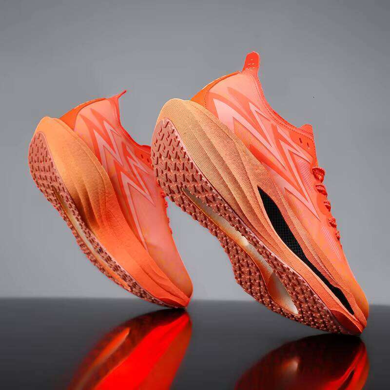 Hot Selling Professional Marathon Running Carbon Plate Racing Sports Shock Absorption Training Shoes
