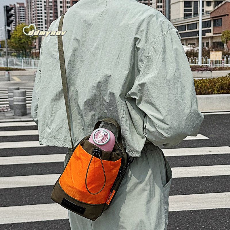 Summer Color-Block Portable Bottle Small Women 2025 New Lightweight Crossbody Phone Multifunctional Water Cup Bag for Men ddmynov