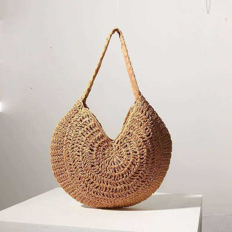 New Summer Round Straw Handbag Simple Large Capacity Pure Hand Woven Shoulder Bag