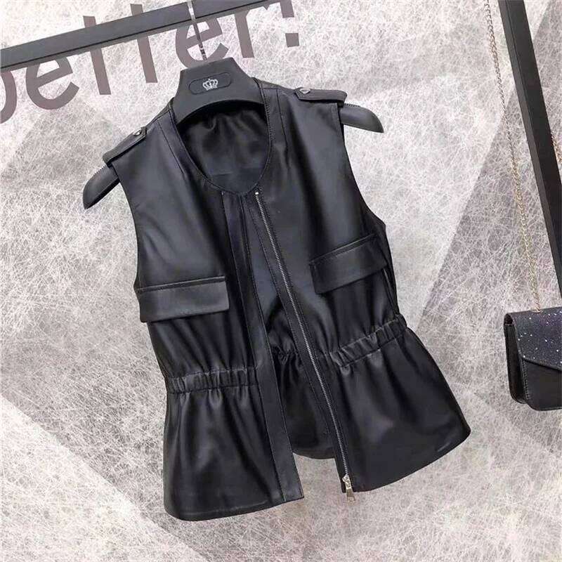 2025 Spring Autumn New Vest Women's Short Imitation Sheepskin Waistcoat Outerwear Fashionable Sleeveless Leather Jacket