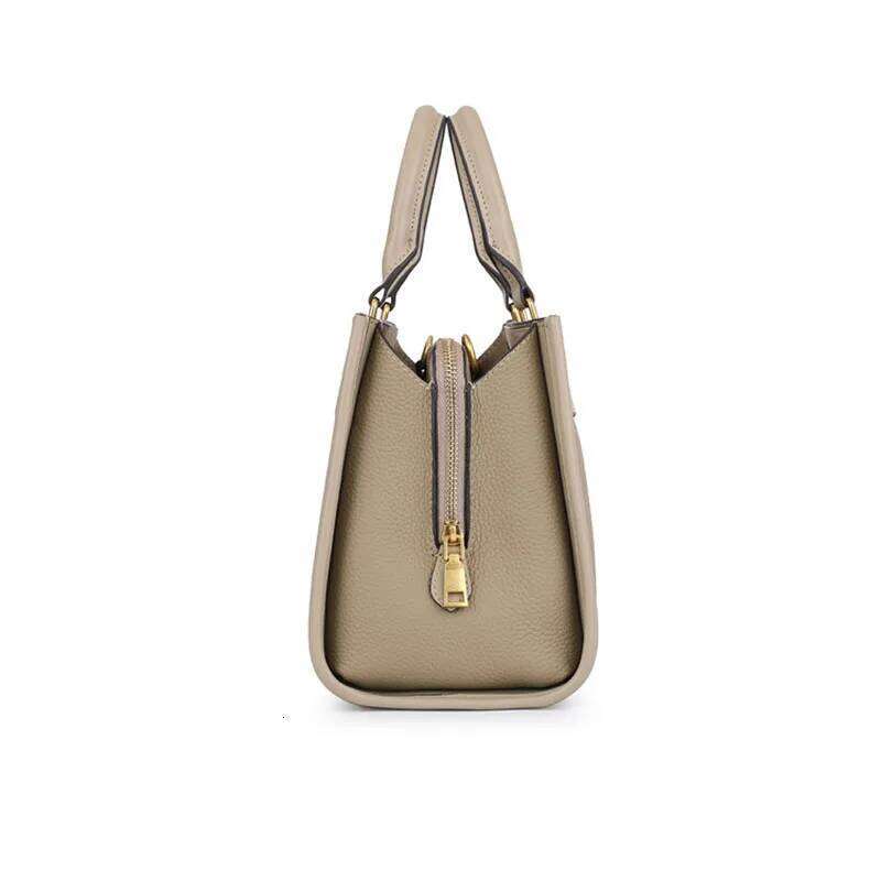 2025 New Women's Commuting Handbag Leather Shoulder Bag/Crossbody Bag 2025/06/10 2025/06/10