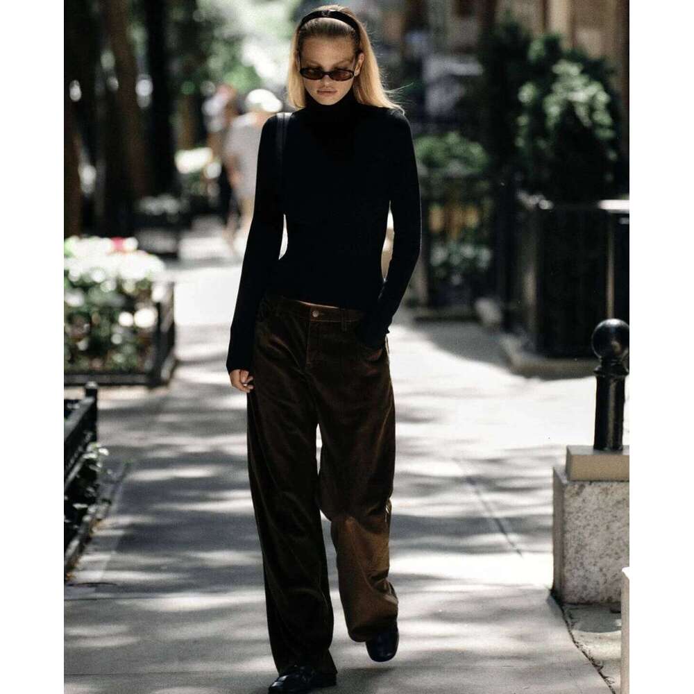 Autumn Winter Women's Black Turtleneck Bottoming Shirt, Slim and Versatile Sweater