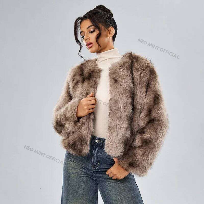 Neo Mint 2024 Winter Fluffy Faux Fox Coat Women Brand Fashion Streetwear Overcoat Chic Girls Warm Short Furry Fur Jacket
