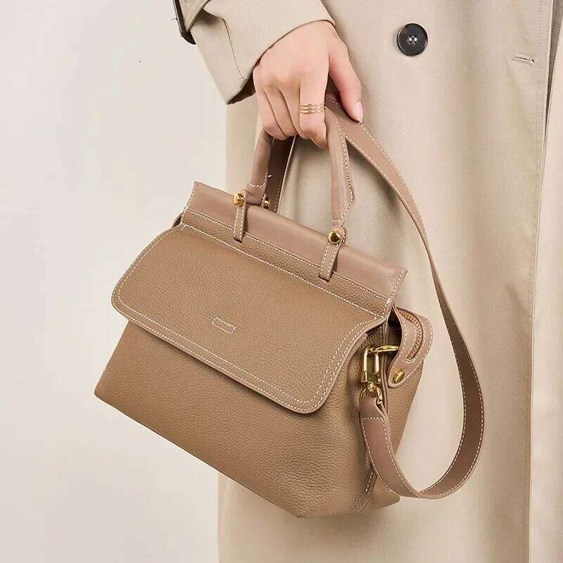 Women's Genuine Leather Crossbody Bags 2024 New Top Layer Cowhide Handbags Women Large Capacity Commute Message Bag