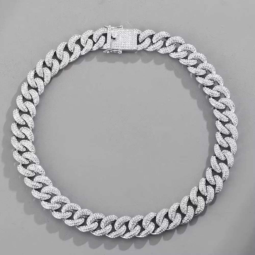 OACOCA Fashion Full of Diamond Cool Cuban Gold Chain Jewelry Hip Hop Jewelry Diamond Icy Mens Cuban Chain Necklace for Women