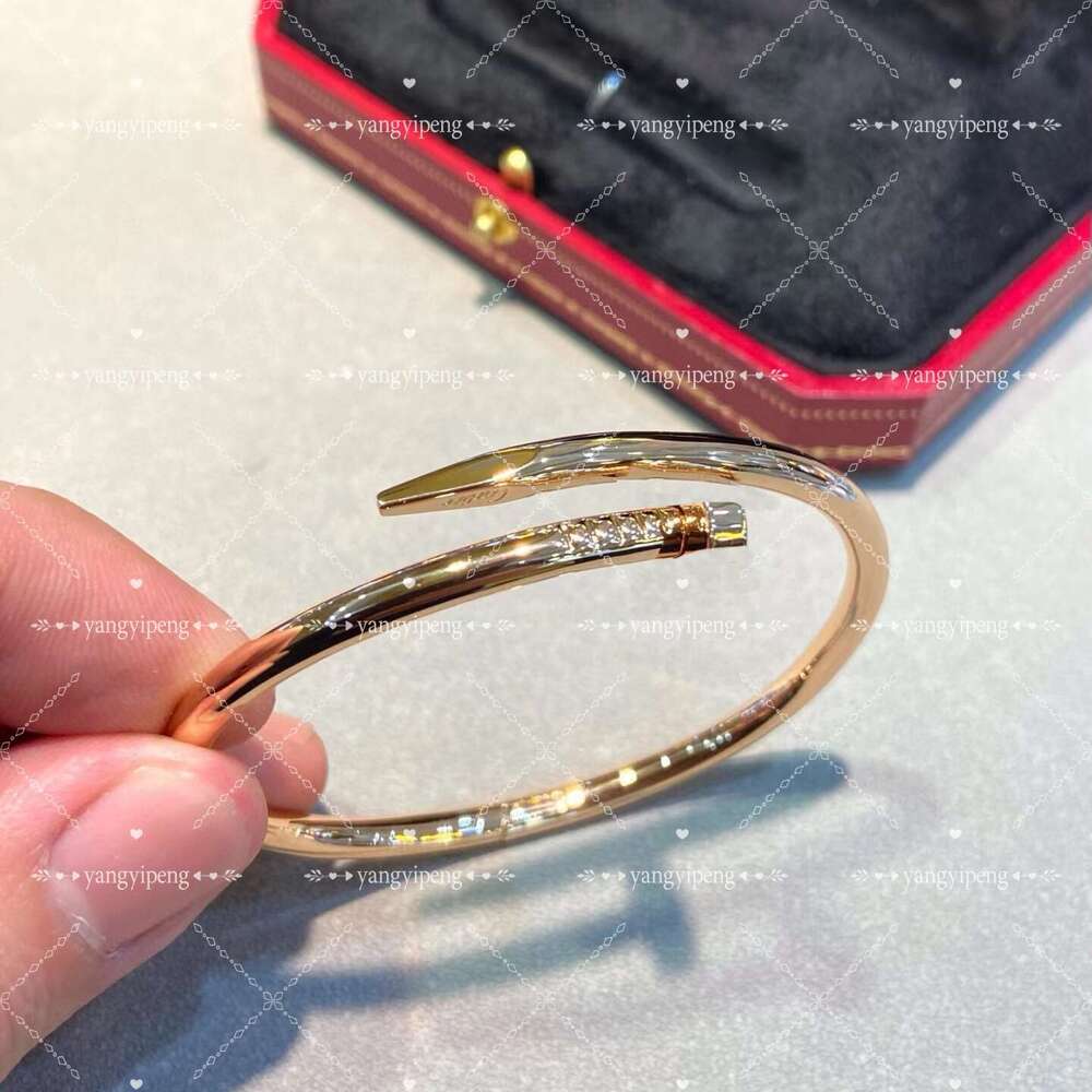 designer bracelet Bangle diamond bracelet Classic 18K Gold-plated Bracelet Light Luxury Premium Sense luxury bracelet