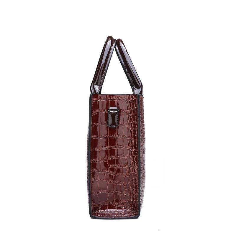 2025 Quality Women Leather Handbags Big Tote High Capacity Female Shoulder Crossbody Bag Simple New Style