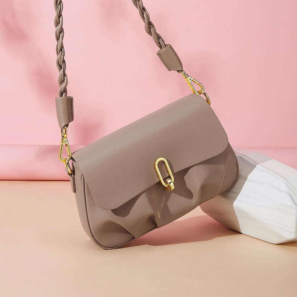 Luxury Women's 2025 New Cloud Single Shoulder Underarm Versatile Crossbody Bag