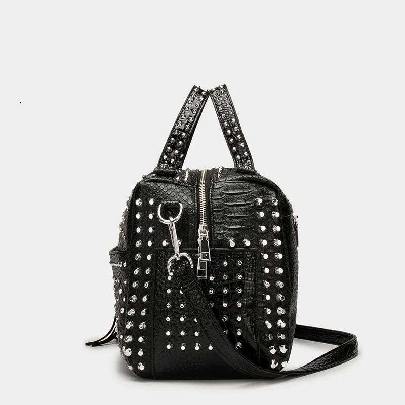 Women's Designer Purses And Handbags Shoulder Bags Vintage Rivet Tote For Women Large Capacity Travel Bag Purse