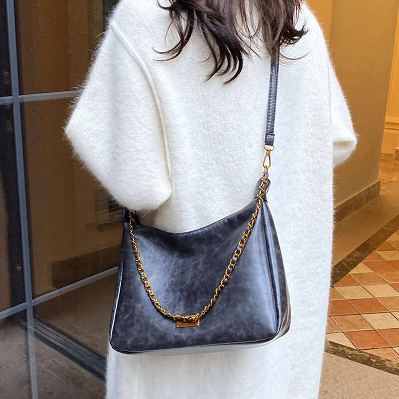 Large Capacity Commuter Simple Crossbody For Women New Versatile Shoulder Fashion Chain Handbag Tote Bag