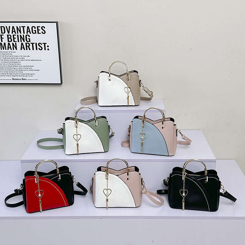 Women's 2024 New Trend Handbag Color-Block Shoulder Large Capacity Fashion Light Luxury Crossbody Bag GUHUISHU