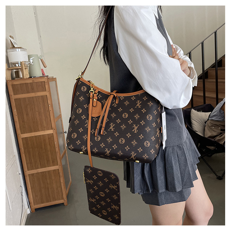 Free shipping 2025 designer Shoulder Bags womans ladies flap lady square handbag women crossbody Underarm Large capacity tote bag