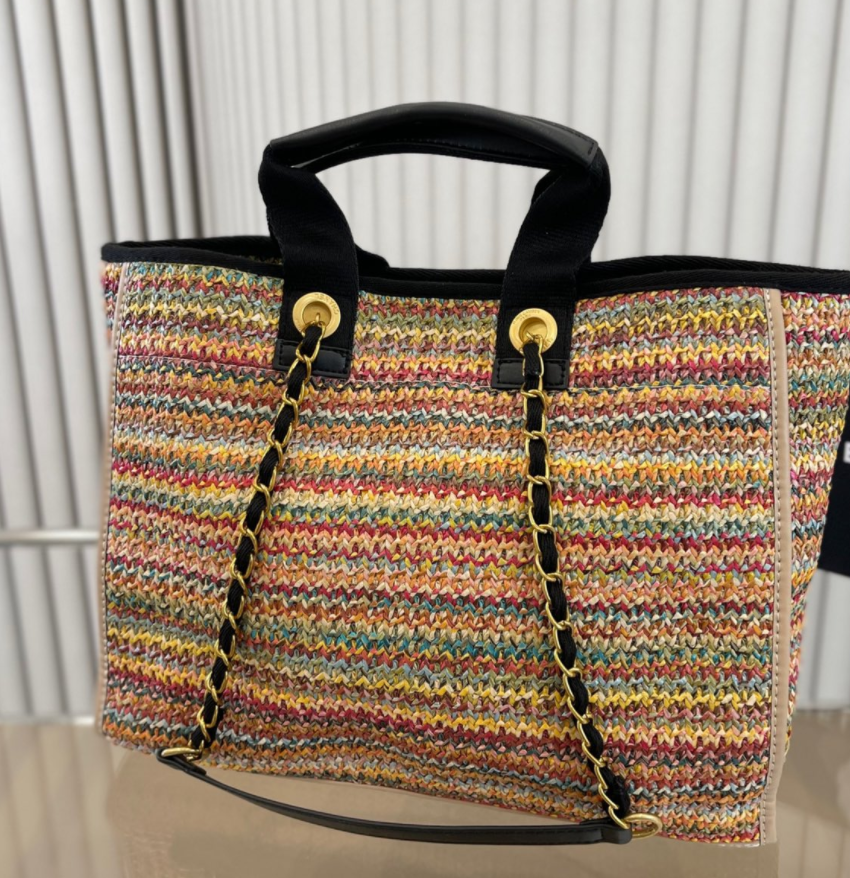 Casual Bags Totes Designer Brand Bag 2023 Beach Chains Crossbody Luxurys Handbag Fashion Shoulder High Quality Canvas Lady Women Letter Purse Phone
