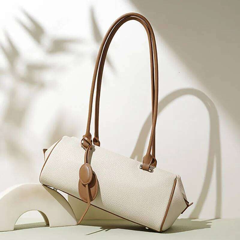2025 New Women's Genuine Leather Armpit Bag Light Inspired Fashion Design Minimalist Commuting Charm Accent Essentials