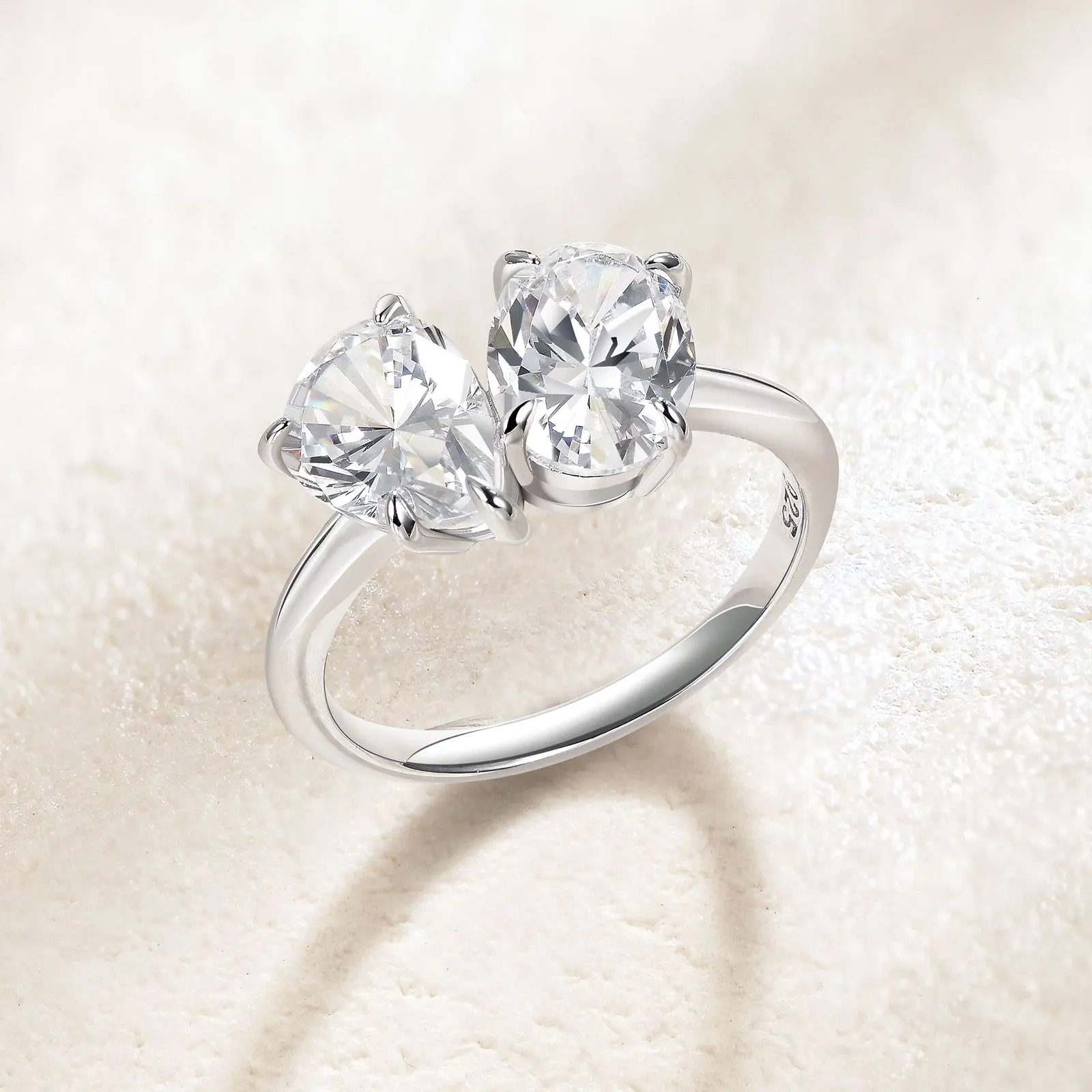 she Real 925 Silver Toi Et Moi Engagement Ring for Women Cocktail Solitaire Oval Pear Zircon Rings Dating Jewelry 250610