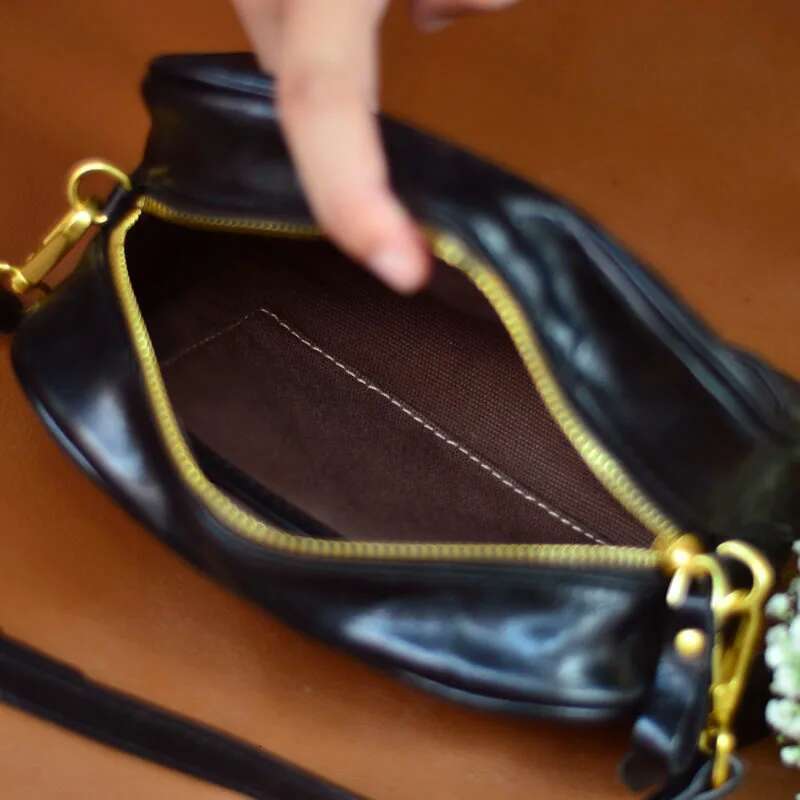 AETOO The First Layer Of Cowhide Foreign Crossbody Retro Boston Single Shoulder Oblique Pillow Bag Leather All-Match Wo