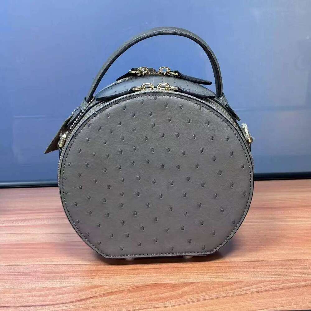 2025 New Designer Ostrich Women Top Handle Fashion Genuine Leather Lady Sholder High Grade Round Bucket Bag 45