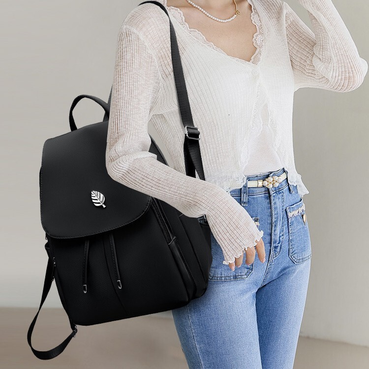 2025 New Women's Bag Moms Travel Large Capacity Ethnic Style Nylon Backpack for Middle-aged and Elderly Travelers