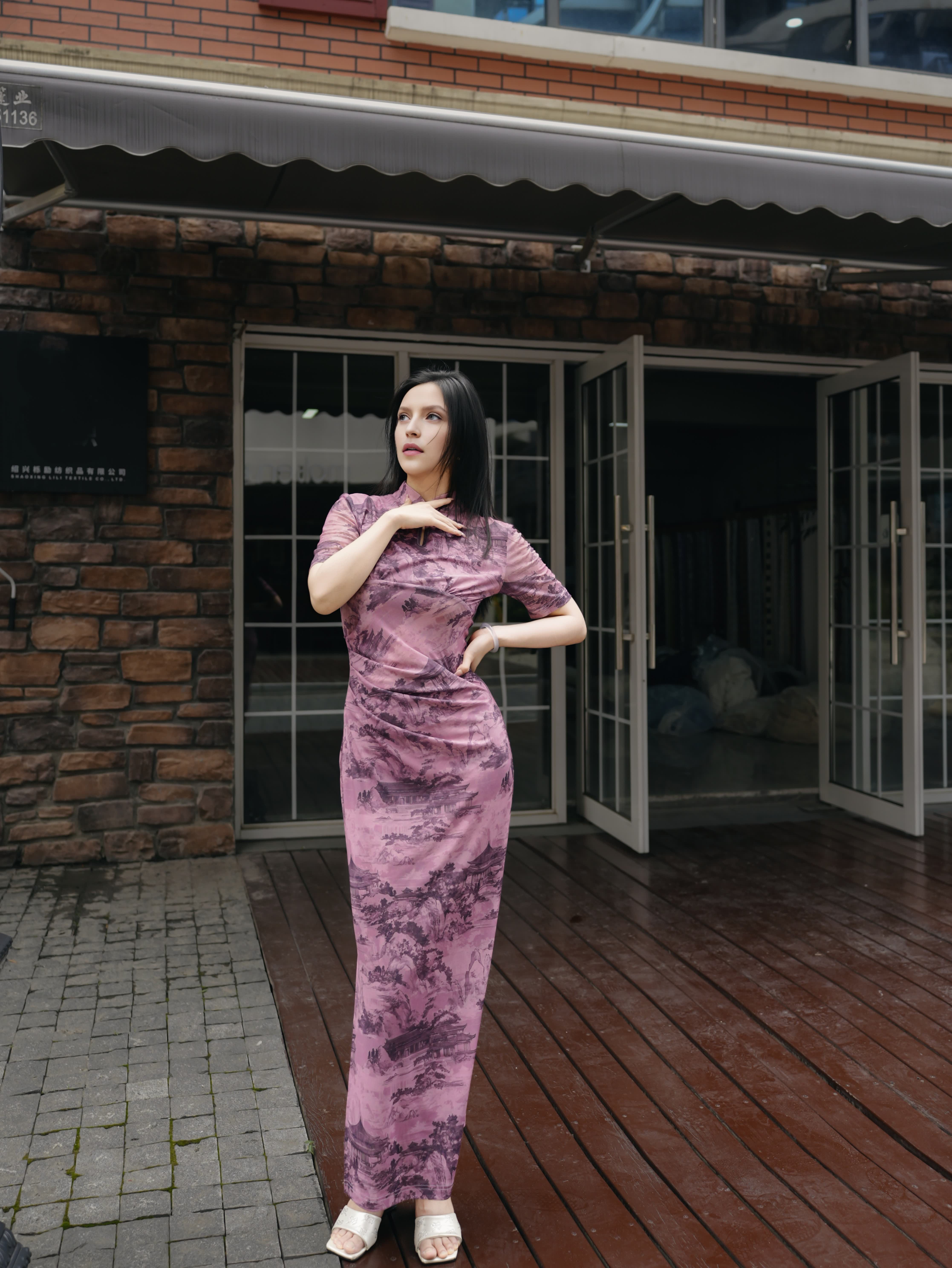 HZHJ New Original Designer Pink Charm Dress with Retro and White Appearance