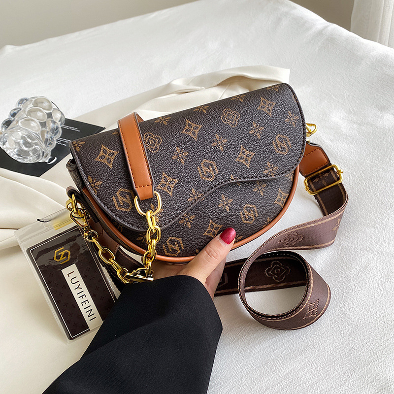 designer Bag 2025 New model: Niche high-end texture bag, Women's fashion printed saddle bag, versatile underarm bag, single-shoulder crossbody ba