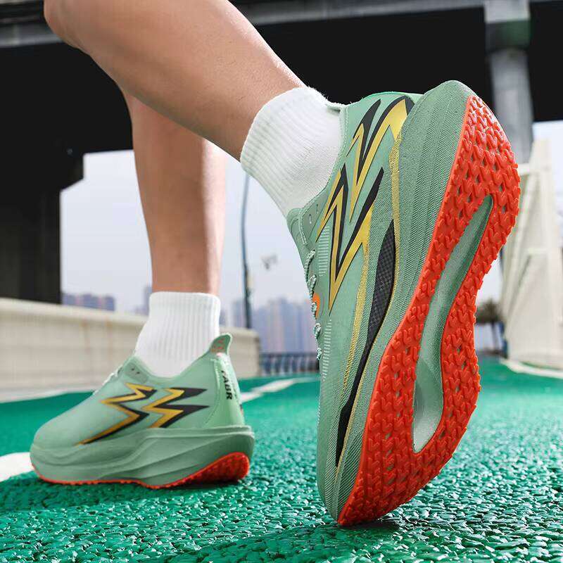 Hot Selling Professional Marathon Running Carbon Plate Racing Sports Shock Absorption Training Shoes