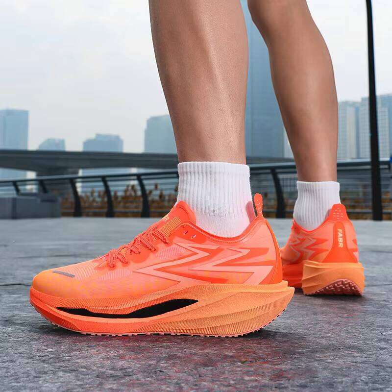 Hot Selling Professional Marathon Running Carbon Plate Racing Sports Shock Absorption Training Shoes
