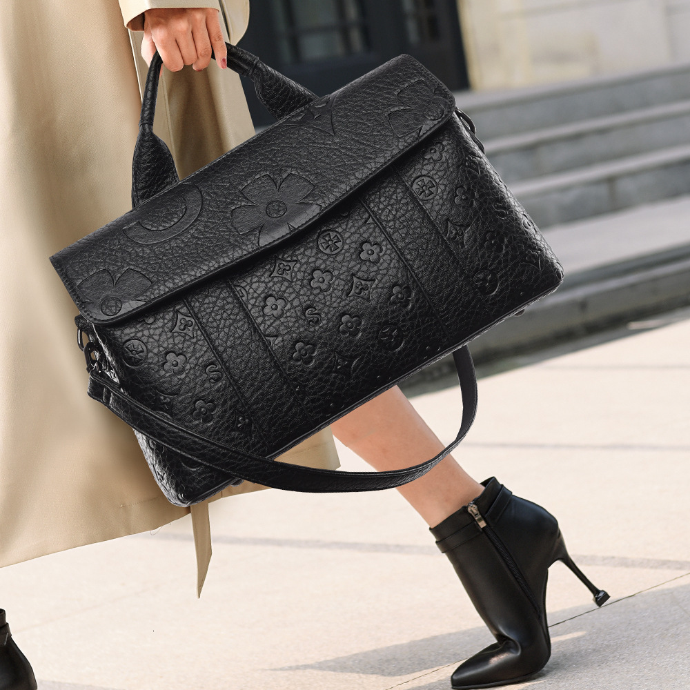 Handbag Hot Sale New Embossed Tote Large Capacity Simple Commuter Fashion Women's Bag