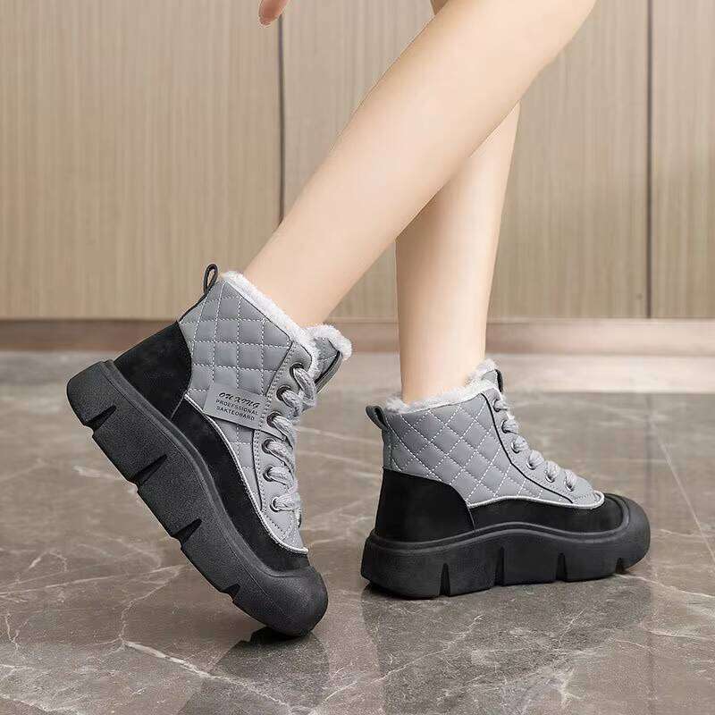 Trendy Lace-up Casual High Top Women Fleece Winter Shoes PU Leather Thick Sole Sneakers