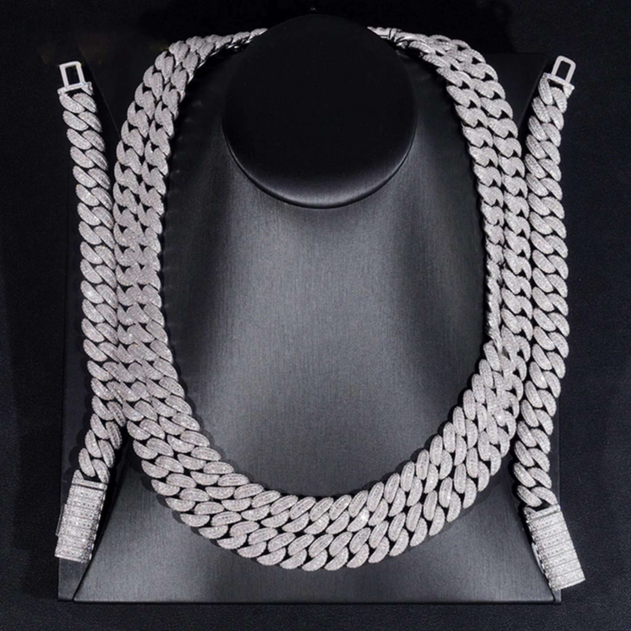 OACOCA Hot Sale 925 Sterling Silver Iced Out Necklace 13mm Rapper Style Hip Hop Prong Moissanite Cuban Link Chain
