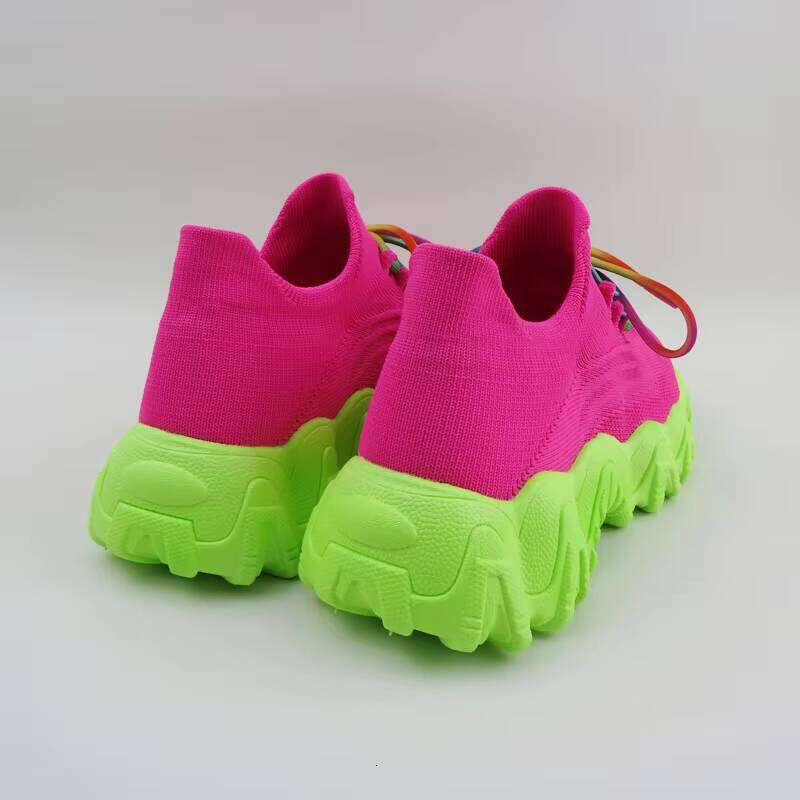 Hot Selling Factory Price Men and Women Low Top Socks Sneakers Couple Fashion Casual Running Shoes