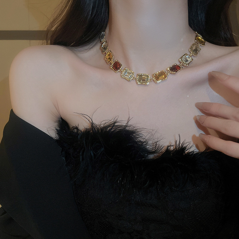 Vintage Luxury Square Gemstone Choker Necklace Set Opulent Court Inspired Statement Jewelry for Women