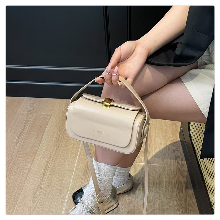 Free Shipping 2025 New Designer Bag Trend High-quality Solid Color Handbag High-end Women's Shoulder Bag Luxury Casual Wallet