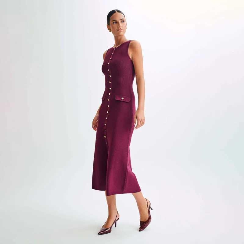 Fashion Knitted Long Dress For Women Elegant Sleeveless Button Maxi Sweater Bodycon Dresses Female Party Fashion Vestidos 2024 N XJ250610