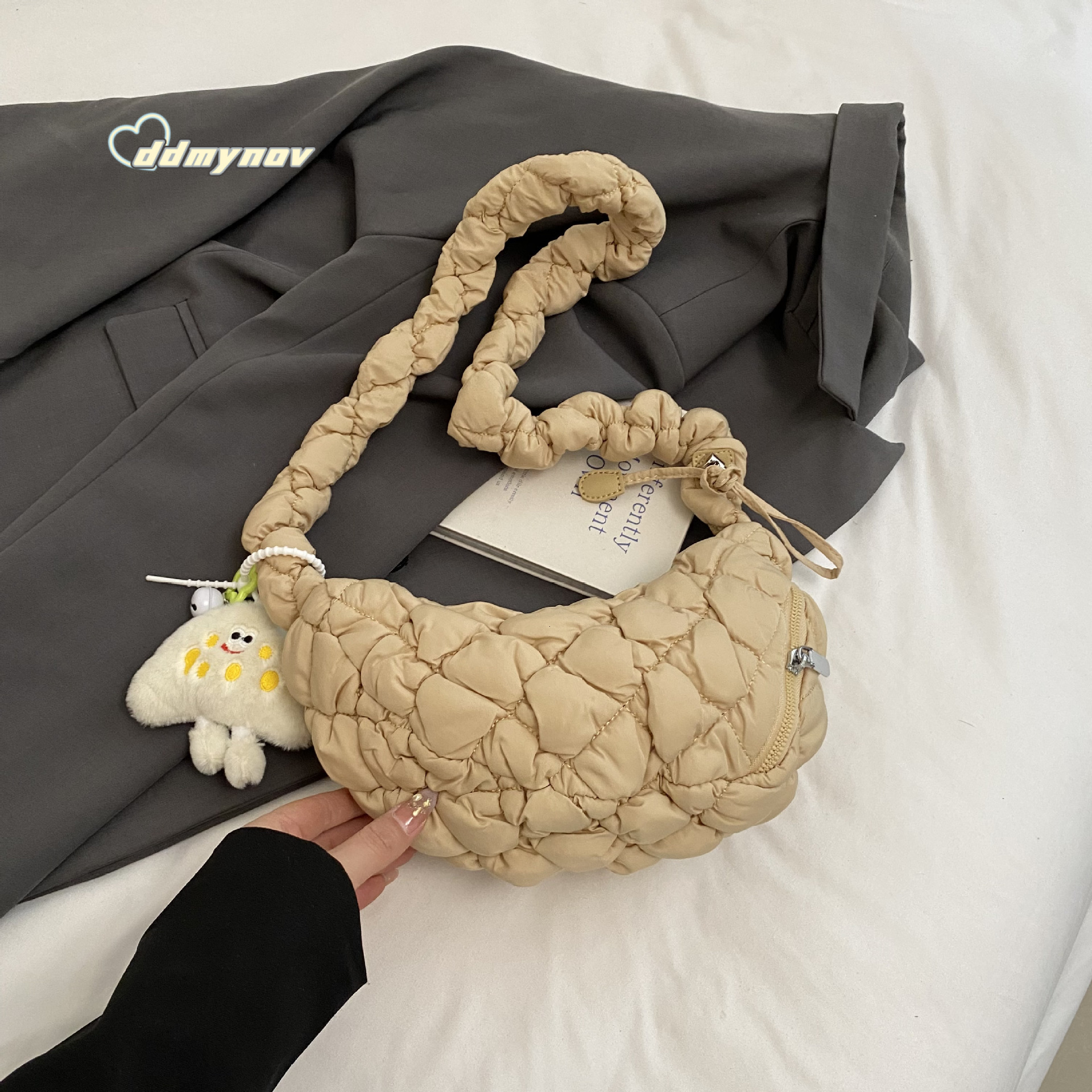 Autumn Winter Versatile High-End Niche Crossbody for Women 2025 New Gradient Color Pleated Cloud Bag ddmynov
