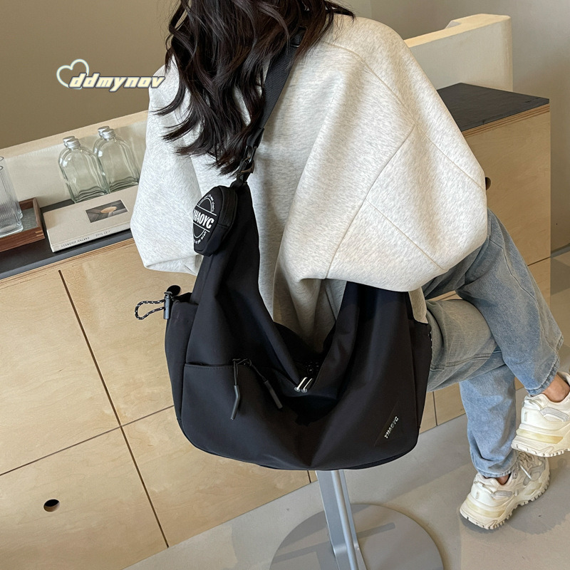 Large Capacity Canvas for Women 2025 New Versatile Casual Simple Dumpling High-end Trendy Crossbody Bag ddmynov