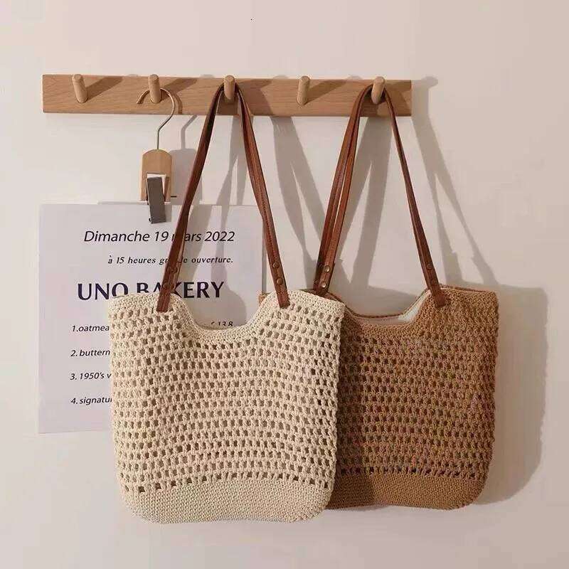 Leisure And Artistic Style Hollowed Out Single Shoulder Tote Grass Woven Bag, Versatile Daily Lazy Women's Bag
