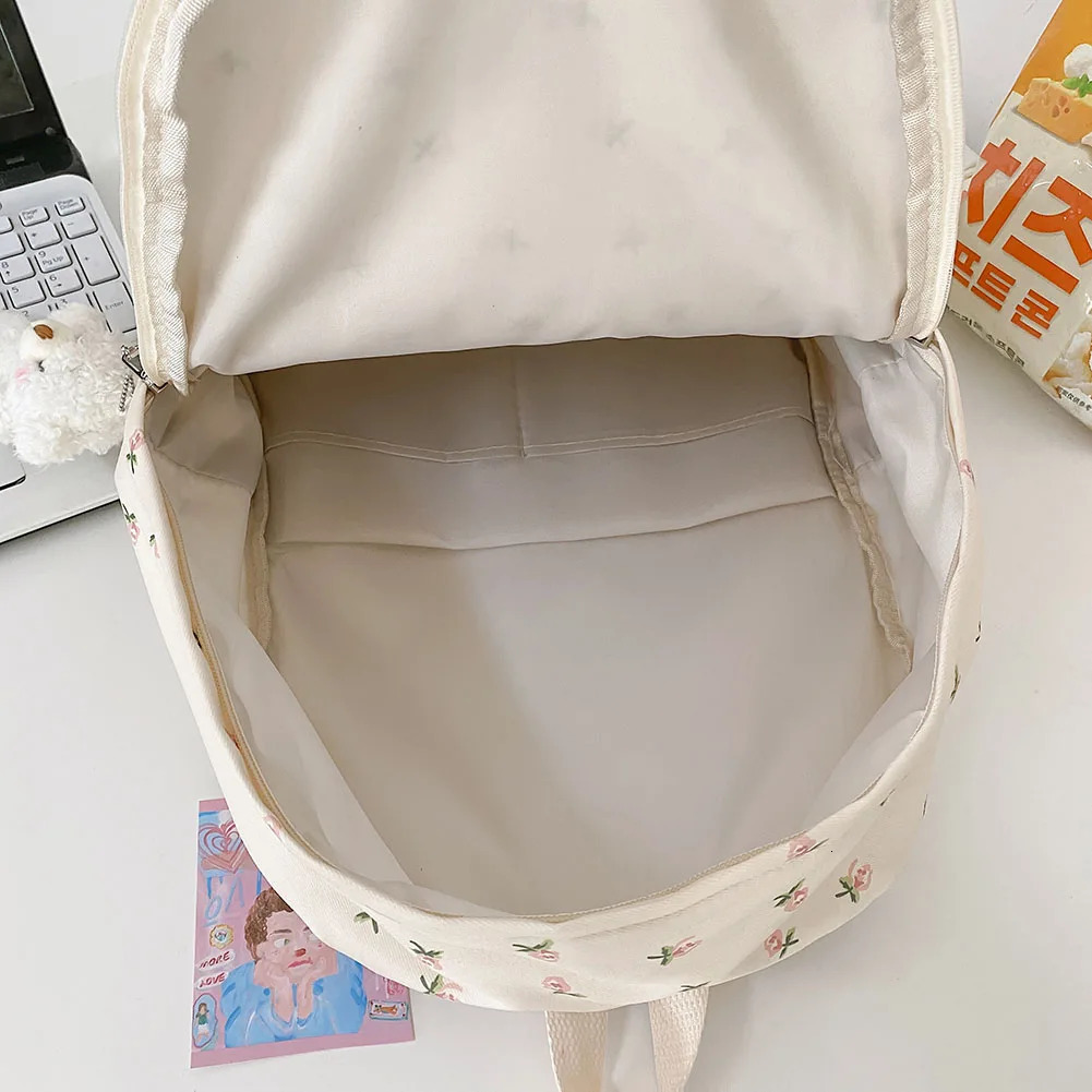 Floral Prints Backpack with Pendant Girls College Large Capacity Students Bookbag School Fashion 250604z