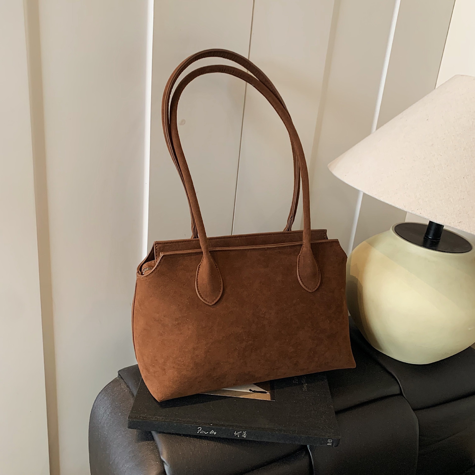 Free Shipping Women's Frosted Underarm Tote Bag Fashionable And Minimalist Designer Handbag Versatile Retro Shoulder Bag Shopping Bag