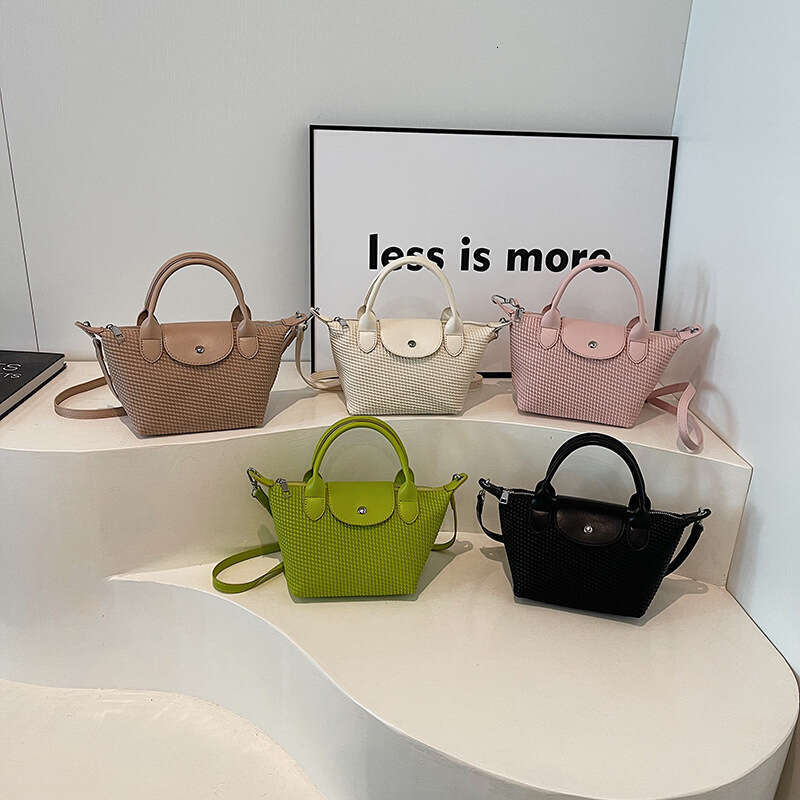 Women's 2024 Korean Version New Bags Simple Commuter Dumpling Bag Casual Fashion Versatile Shoulder Handbag GUHUISHU
