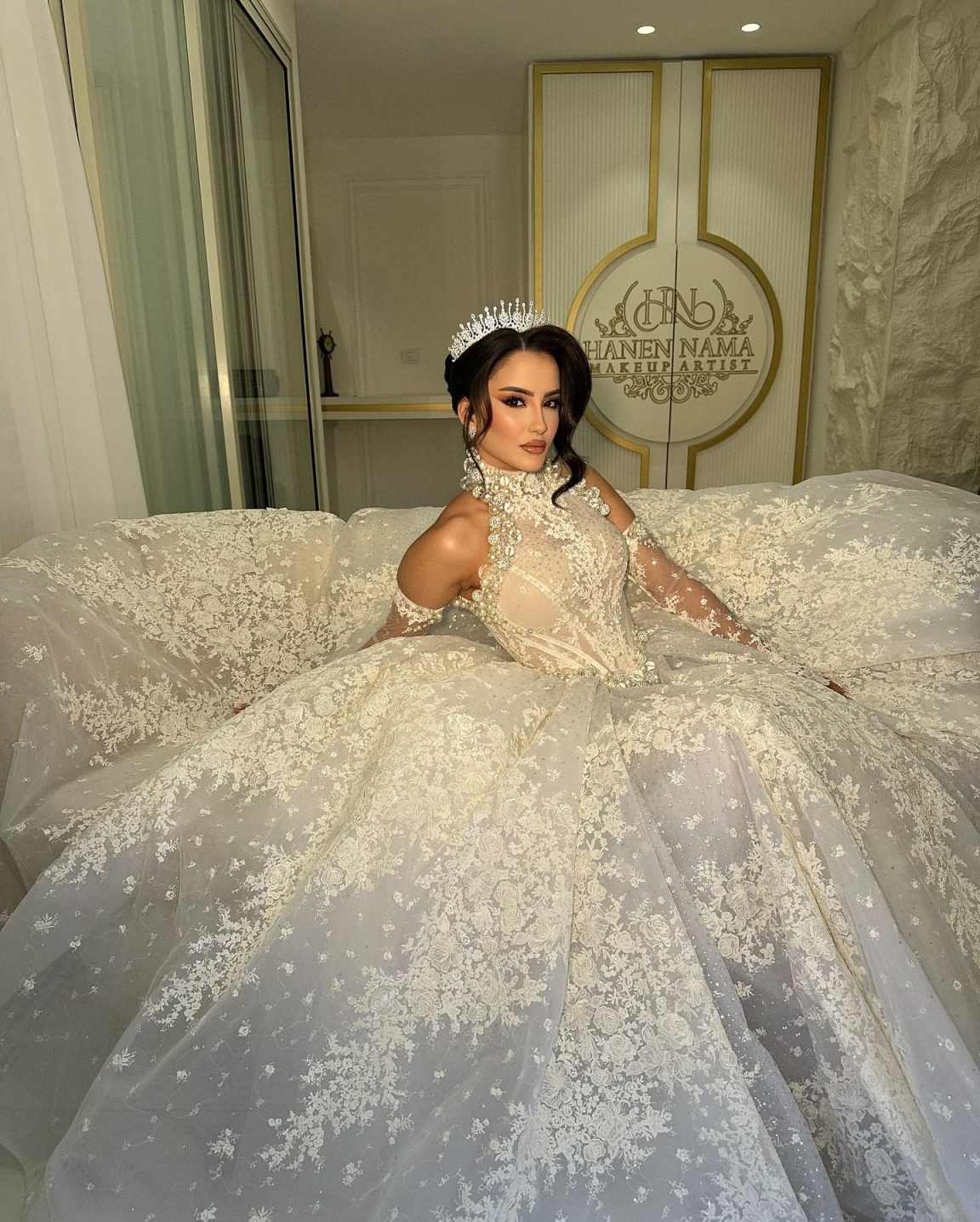 Gorgeous A Line Women Wedding Dress Halter Neck Removable Sleeves Bridal Gowns Pearls Crystal Lace Sweep Train Dress Custom Made vestidos de novia