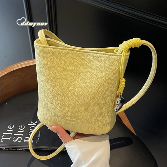 Trendy Fashion Litchi Grain Bucket for Women 2025 New Versatile Solid Color Simple Shoulder Stylish Casual Crossbody Bag ddmynov