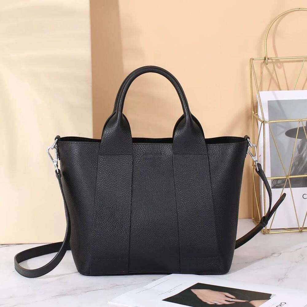 Genuine Leather Commuter Women's Designer Handbag New Fashion Tote Large Capacity Shoulder Crossbody Bag